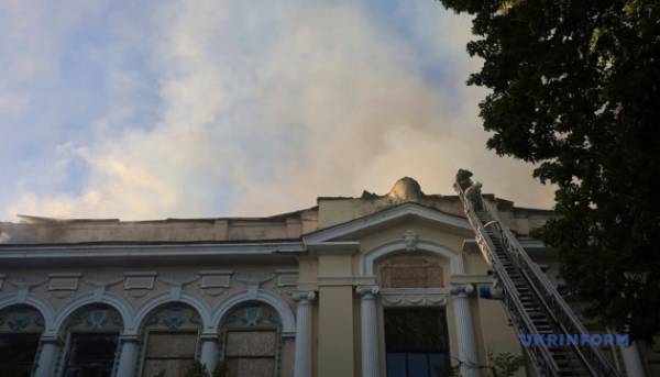 Головна 23 Асоціація митців закликає творців зробити внесок до зібрання Харківської художньої галереї.