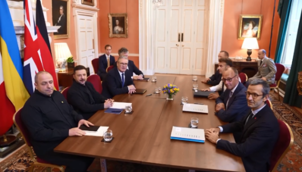 Головна 31 Володимир Зеленський повідомив деталі перемовин з керівниками Великої Британії, Франції…