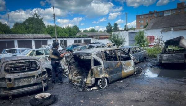 Минулої доби російські війська завдали ударів по чотирьох районах Сумської області, внаслідок чого двоє людей загинули, а дев’ятеро отримали поранення.