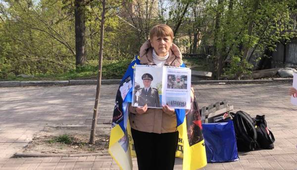 Диригент військового оркестру 12-ї бригади Нацгвардії з Маріуполя Іван Лужний звільнений з полону. 13