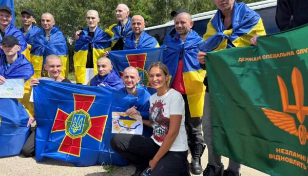 Диригент військового оркестру 12-ї бригади Нацгвардії з Маріуполя Іван Лужний звільнений з полону. 9