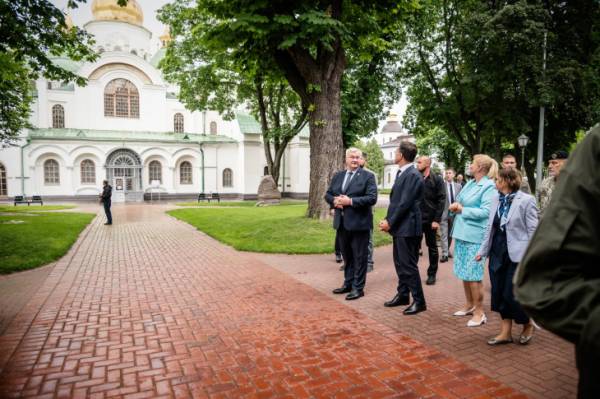 Новий поштовх українсько-натівським відносинам перед самітом у Анкарі - Сибіга 7 Новий поштовх українсько-натівським відносинам перед самітом у Анкарі - Сибіга 7