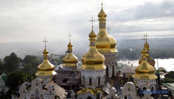 80% даху Успенського собору пошкоджено через російську атаку - Бережна 35