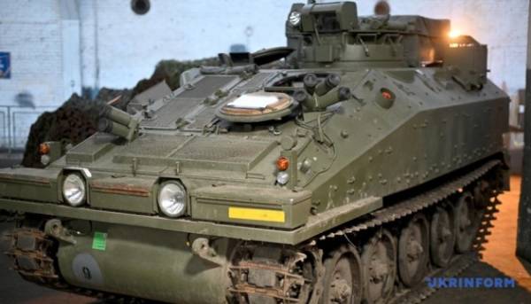 Головна 17 Міністр оборони Латвії направив Україні 14 одиниць військової техніки