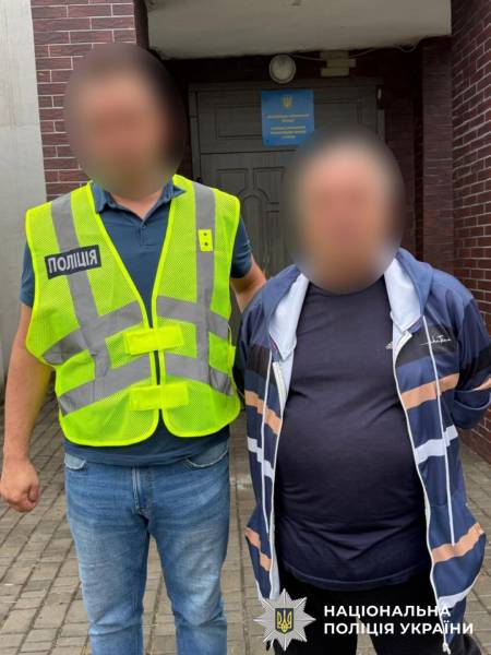 У Києві затримали двох іноземців, які перебували під міжнародним розшуком 5 У Києві затримали двох іноземців, які перебували під міжнародним розшуком 5