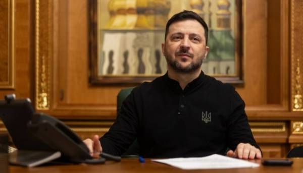Зеленський: Україна відбирає у Росії плацдарм у Криму 10