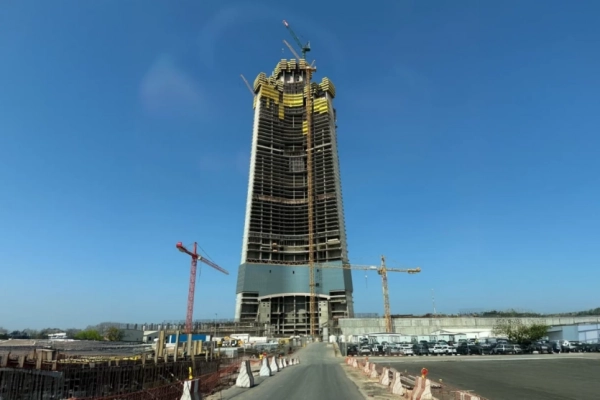 Arabian Saudi City: добудовують найвищий хмарочос