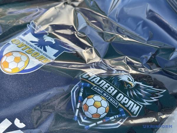 «Спорт та власна спільнота здатні допомогти краще за будь-якого психолога» 18 «Спорт та власна спільнота здатні допомогти краще за будь-якого психолога» 18