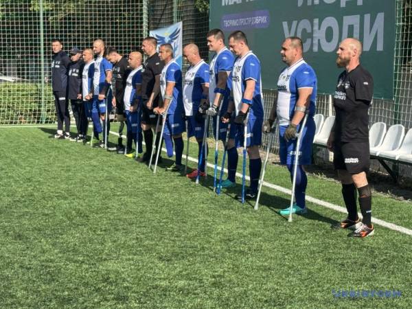 «Спорт та власна спільнота здатні допомогти краще за будь-якого психолога» 28 «Спорт та власна спільнота здатні допомогти краще за будь-якого психолога» 28