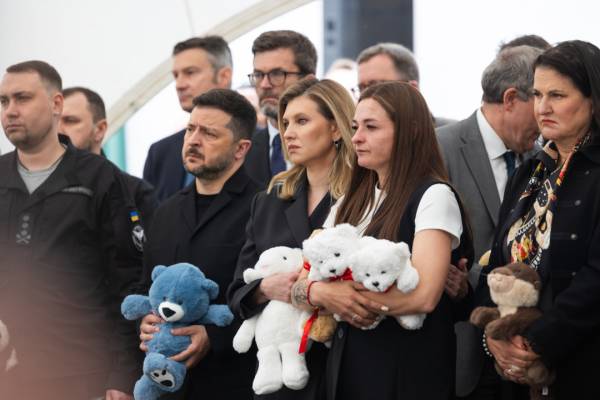 Зеленський: Майбутнє нації та кожного малюка не має залежати від балістичних можливостей Москви 13 Зеленський: Майбутнє нації та кожного малюка не має залежати від балістичних можливостей Москви 13