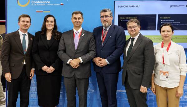 В Гданську представили добірку проєктів Українського фонду культурної спадщини 12