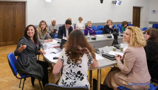 Головна 23 Менше 40% медіаконтенту присвячено людям віком 60 років і старше.