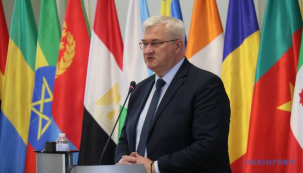 Сибіга закликає світ бути пильним через "мобілізаційні навчання" у Білорусі 9
