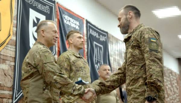 Головна 19 Сирський відвідав військові підрозділи в Донецькій області