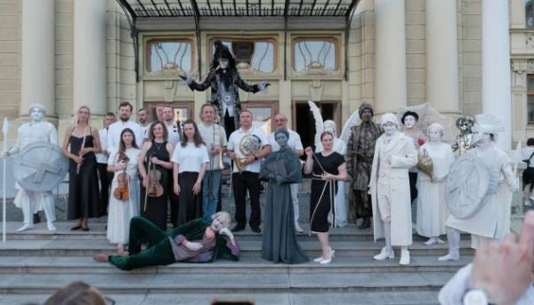 У Чернівцях започатковано фестиваль вуличного театру TRALKA FEST 2