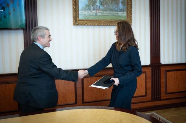 Свириденко провела зустріч з представниками місії МВФ 6 Свириденко провела зустріч з представниками місії МВФ 6