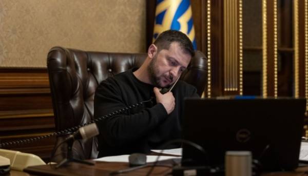 Володимир Зеленський здійснив тристоронні переговори з Дональдом Трампом та Еммануелем Макроном 9 Володимир Зеленський здійснив тристоронні переговори з Дональдом Трампом та Еммануелем Макроном 9