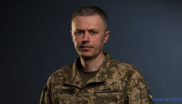Державна прикордонна служба України надала інформацію про кількість автобусів, що перетинають західний кордон. 7