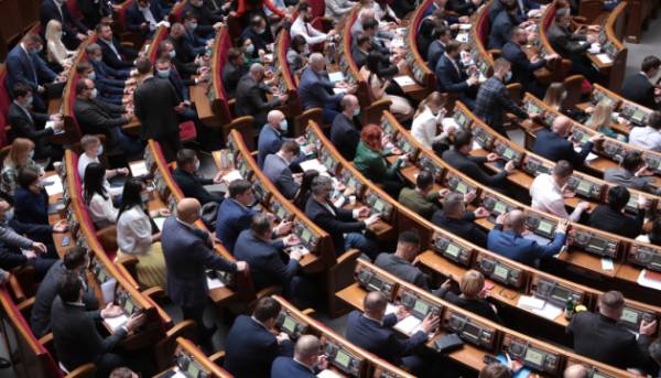 Головна 33 Рада погодилася зібратися 18 червня, щоб ухвалити закон про фінансування…