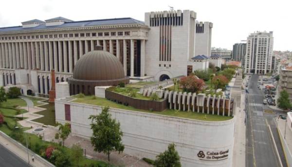 Головна 32 Найбільша фінансова установа Португалії розпочала припинення обслуговування російських клієнтів.
