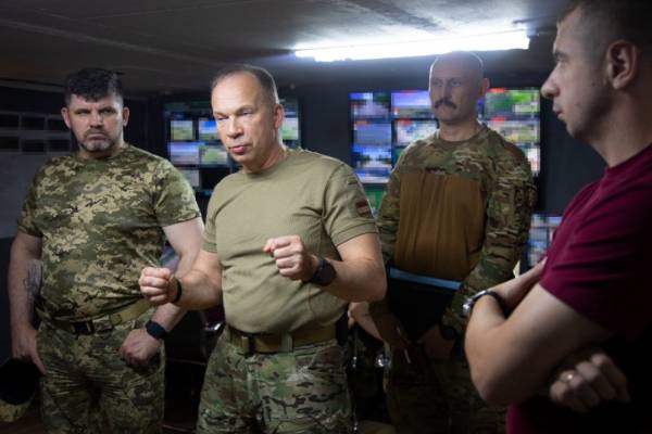 Сирський побував на передовій лінії в районі Олександрівки 5 Сирський побував на передовій лінії в районі Олександрівки 5