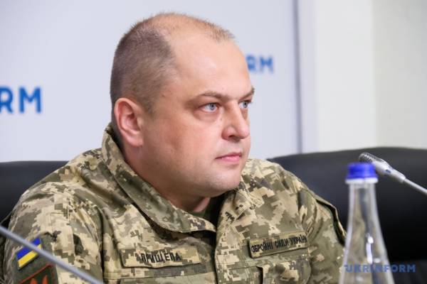 В українських Збройних Силах спостерігається критична нестача військових лікарів та фахівців з хірургії. 6