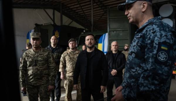 Зеленський організував у Одеській області нараду з координації дій, де обговорювали модернізацію протиповітряної оборони та потенціал флоту.