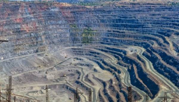 Південний гірничо-збагачувальний комбінат зупиняє діяльність – через російські обстріли виникли труднощі з логістикою