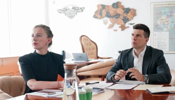 Порти під вогнем: Україна домовляється про альтернативні шляхи експорту 17 Порти під вогнем: Україна домовляється про альтернативні шляхи експорту 17