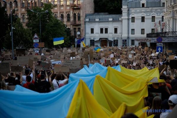 Київ та інші міста вже п'ятий день охоплені протестами. 49 Київ та інші міста вже п'ятий день охоплені протестами. 49