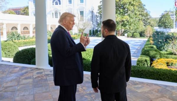 У Білому домі підтвердили, що Трамп зустрінеться з Зеленським у вівторок.