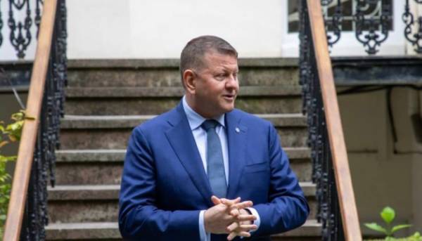 Залужний: Новому Головнокомандувачу доведеться несолодко, але він ніколи не зазнає ганьби 5 Залужний: Новому Головнокомандувачу доведеться несолодко, але він ніколи не зазнає ганьби 5