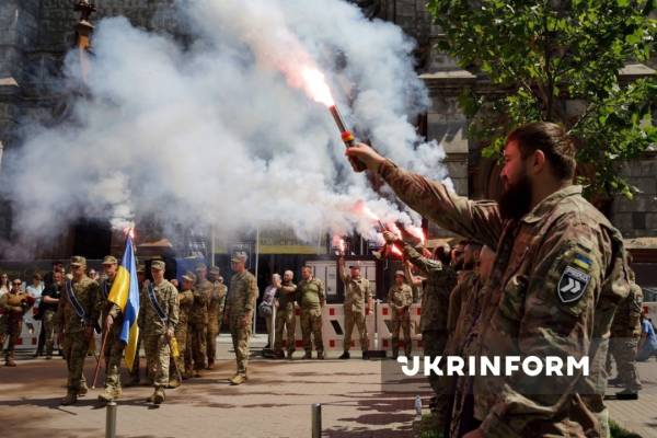 На згадку про колумбійського морського піхотинця Джан Себастьяна Рестрепо Мазо (позивний «Онікс») 12 На згадку про колумбійського морського піхотинця Джан Себастьяна Рестрепо Мазо (позивний «Онікс») 12