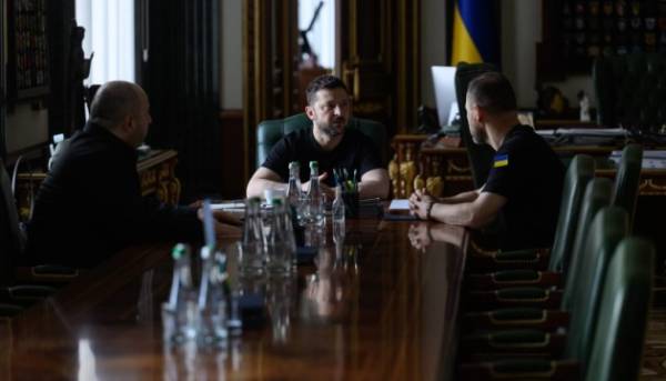 Головна 29 Зеленський після переговорів з Умєровим та Клименком заявив про зміни…