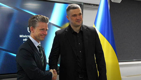 Головна 34 Україна й Швеція посилюють співпрацю у сфері оборони