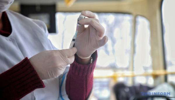 Головна 39 МОЗ: Вакцина від вірусу папіломи людини надійшла до регіонів України