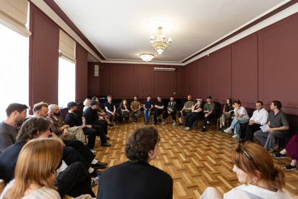 Маріуполь перевтілюється на Ітаку у виставі «Одіссея. Меотида» за постановкою Івана Уривського. 14 Маріуполь перевтілюється на Ітаку у виставі «Одіссея. Меотида» за постановкою Івана Уривського. 14