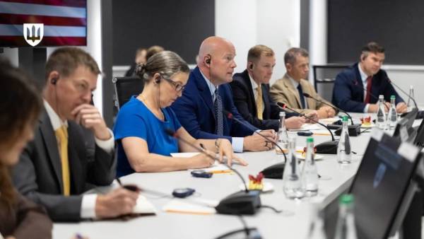 Хмара зустрівся з американською делегацією та закликав прискорити надання ракет для "Петріот". 4