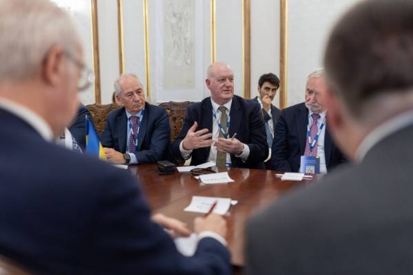 На шляху до миру та підтримки України: Офіс Президента провів зустріч з делегацією ОБСЄ 6 На шляху до миру та підтримки України: Офіс Президента провів зустріч з делегацією ОБСЄ 6