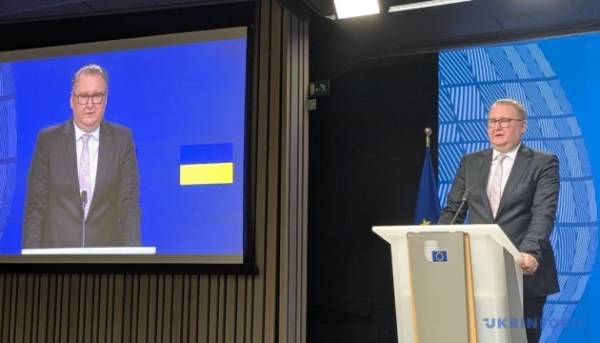 Головна 29 Вступ до ЄС: Качка стверджує, що Україна займає міцні позиції…