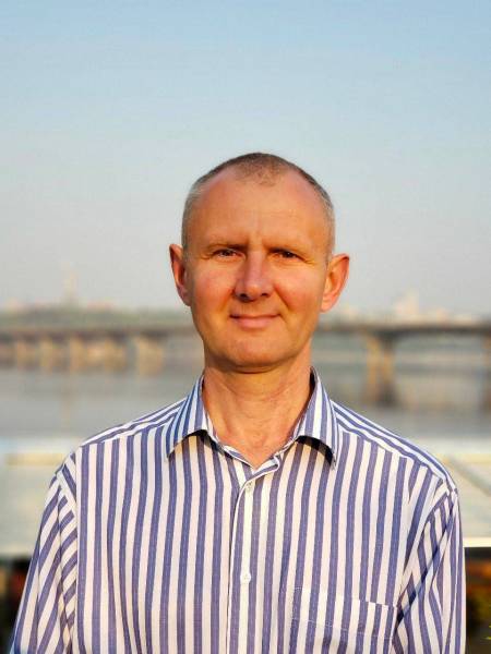 На згадку про молодшого сержанта Костянтина Красільнікова (позивний «Генріх») 18 На згадку про молодшого сержанта Костянтина Красільнікова (позивний «Генріх») 18