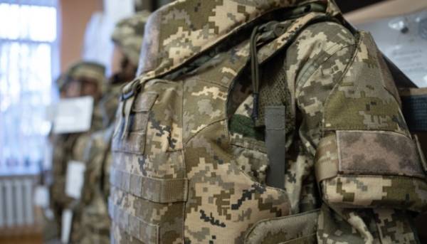 Міністерство оборони вперше закупило нову партію жіночих бронежилетів 3