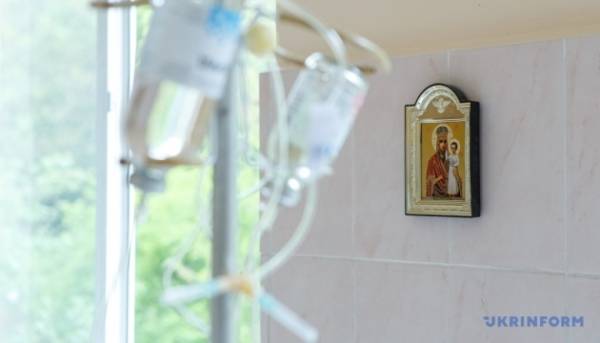 Удар по виставці на Київщині: у прокуратурі уточнили, що загиблий у медзакладі чоловік не був дипломатом