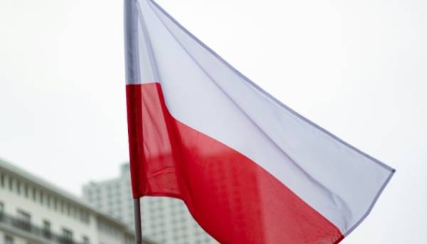 Головна 23 У Польщі схвально відгукнулися про рішення України розширити ліцензії на розвідувальні роботи