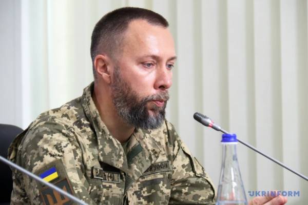 В українських Збройних Силах спостерігається критична нестача військових лікарів та фахівців з хірургії. 5