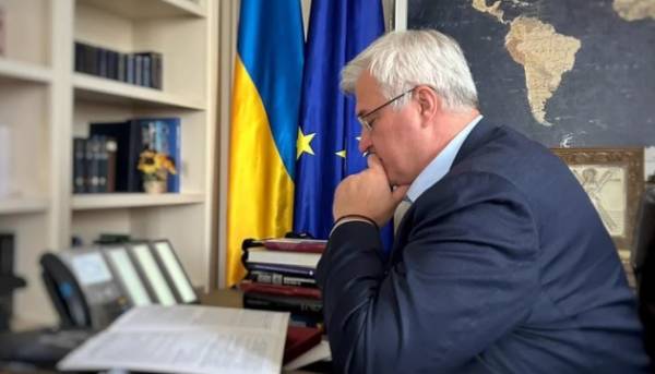 Сибіга провів переговори з міністром закордонних справ Молдови щодо альтернативних шляхів вивезення зерна 3 Сибіга провів переговори з міністром закордонних справ Молдови щодо альтернативних шляхів вивезення зерна 3