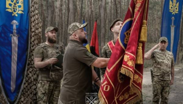 Головна 37 Наступником Лучанова стала 155-а бригада, яка очолила новий командир.