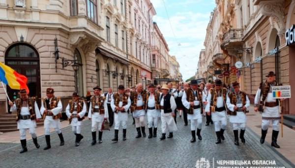 37-й фольклорний фестиваль «Буковинські зустрічі» стартував у Чернівцях