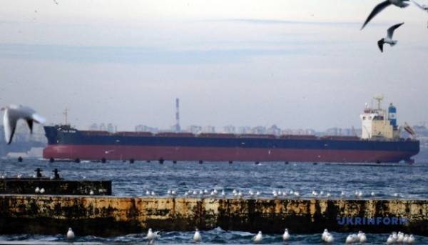 Із моменту запуску українського зернового коридору, що триває вже більше як два з половиною роки, ним скористалися понад вісім тисяч суден, повідомив Плетенчук.