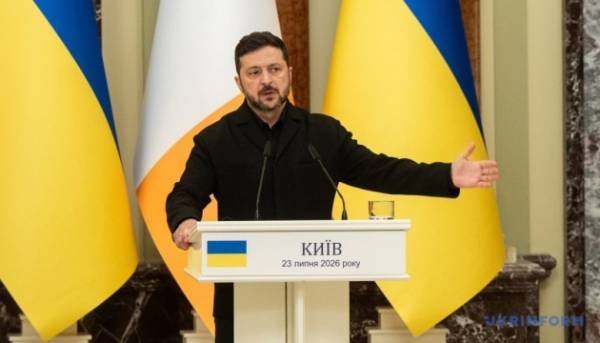 Глава держави: Драпатому і Хмарі повинні спільно вирішити найважливіші проблеми - захистити повітряний простір і змінити систему військових комісаріатів. 9 Глава держави: Драпатому і Хмарі повинні спільно вирішити найважливіші проблеми - захистити повітряний простір і змінити систему військових комісаріатів. 9